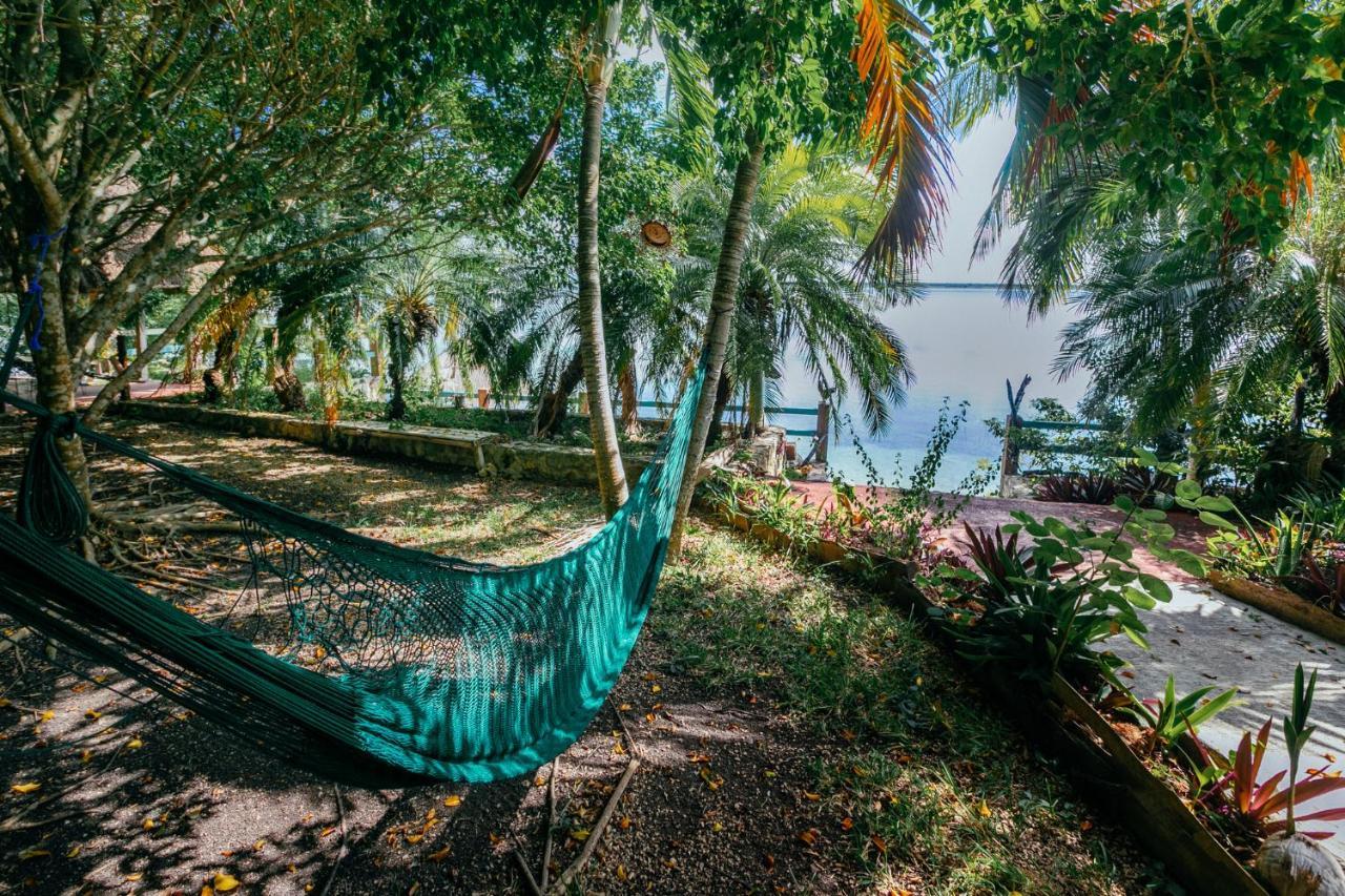 בקאלאר Villa Santuario Lake Front Oasis מראה חיצוני תמונה