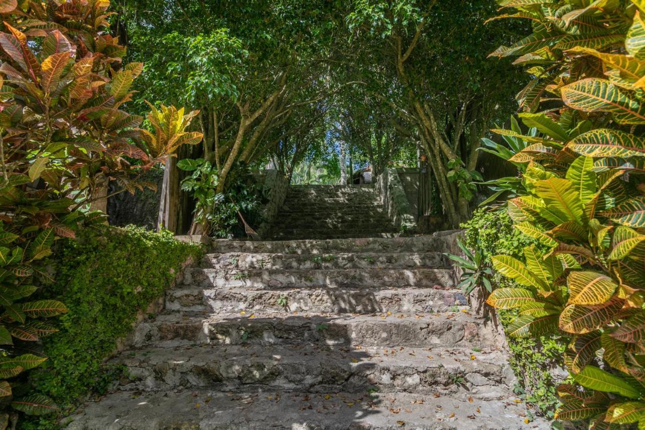 בקאלאר Villa Santuario Lake Front Oasis מראה חיצוני תמונה
