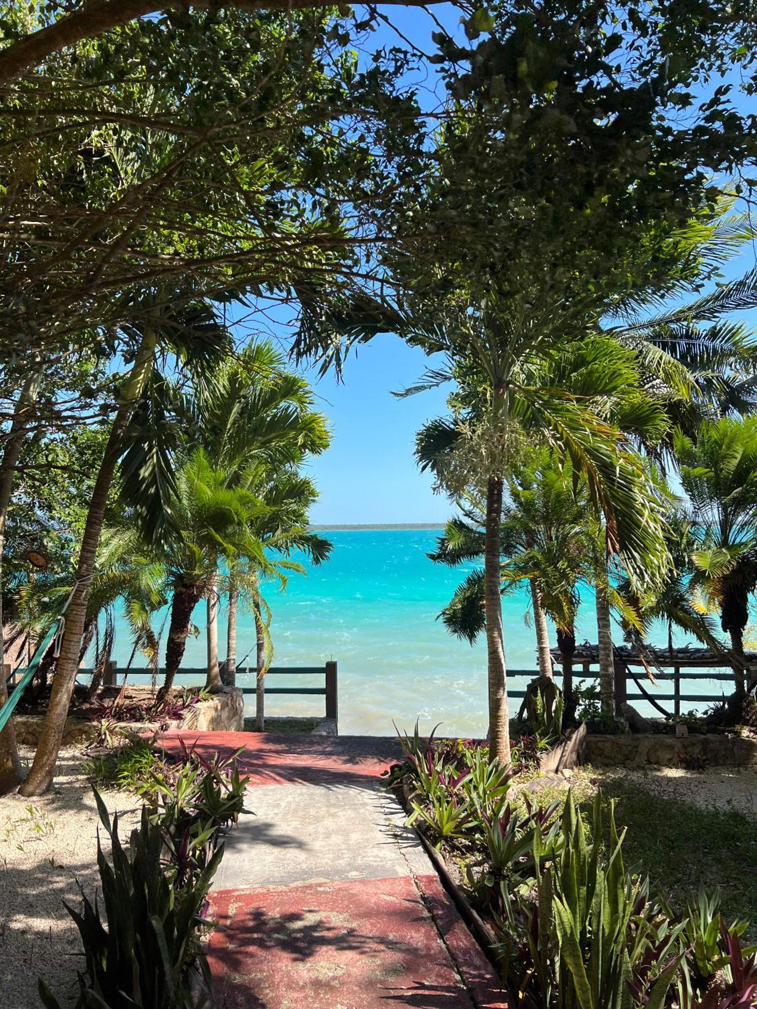 בקאלאר Villa Santuario Lake Front Oasis מראה חיצוני תמונה