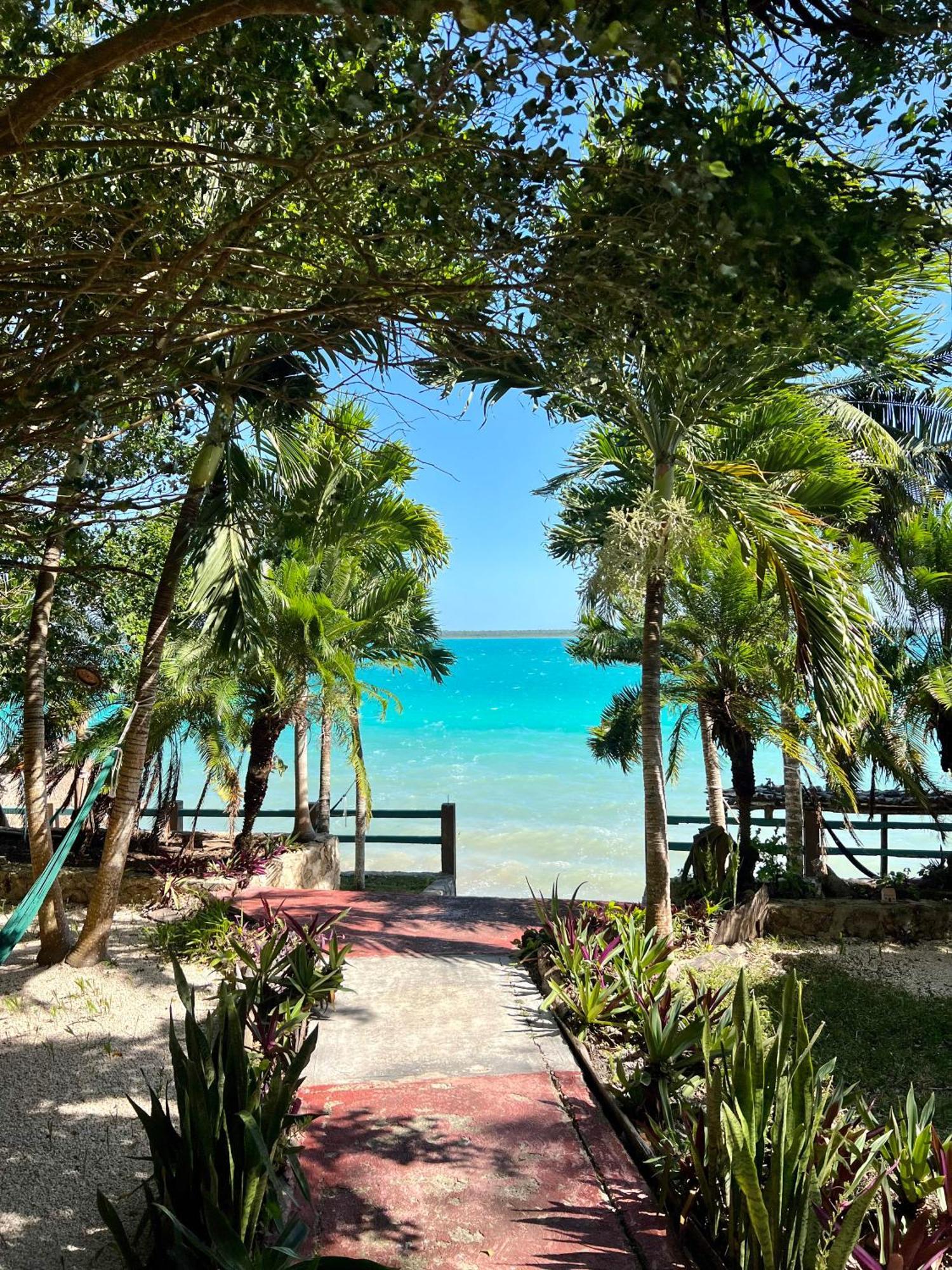 בקאלאר Villa Santuario Lake Front Oasis מראה חיצוני תמונה