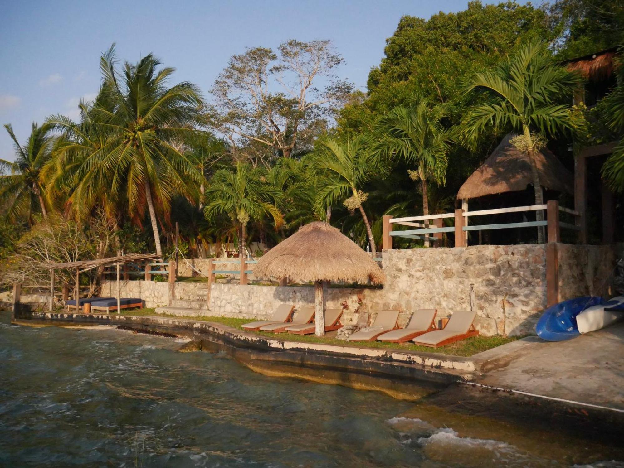 בקאלאר Villa Santuario Lake Front Oasis מראה חיצוני תמונה